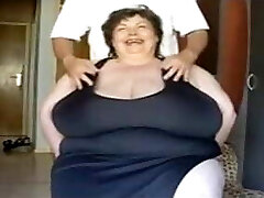 Huge tits massage