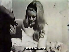 Lusty Couple Having Doggystyle Nail in Bedroom (Vintage)