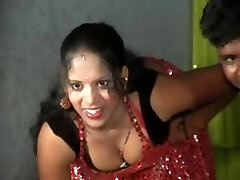 TAMILNADU GIRLS SEXY DANCE INDIAN 19 YEARS Old NIGHT SONGS'WITH Fellow DANCE B