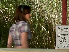 BRUNETTE TEEN Daughters-in-law HAVE THREESOME OUTDOORS BRUNETTE TEEN Daughters-in-law HAVE THREESOME OUTDOORS