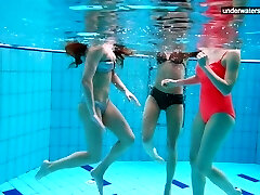 3 bare girls have fun in the water