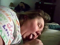 Bust Wench sucks fuck-stick Bust Wench sucks fuck-stick