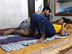 18 Year Old Indian Tamil Couple Ravaging With Horny Skinny Sex Guru Giving Love To GF