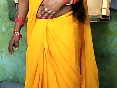 Bihar me aunty bol rahi thi muse chudai karo jaldi Bihar me aunty bol rahi thi muse chudai karo jaldi