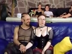 Goldy Swingt Im Bar Leipzig