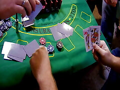 una partida de póquer con amigos y el que gana se folla a mi novia