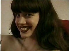 Kissing lesbians!, Extreme long tongue! Kissing lesbians!, Extreme long tongue!