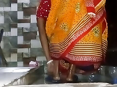 बंगाली भाभी पोशाक बदलते वीडियो