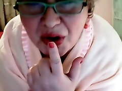 BBW grannie on webcam teases me with fake blowjob session