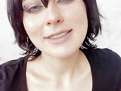 You and Mavis are alone in Dracula's castle and she wants you to tear up her and jism deep in her labia on Halloween