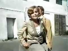 rare 1980 scène de fessée de film polonais en culotte satinée blanche