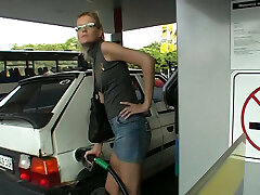 Extremely perverted female Elise H sucks man sausage through the glory hole