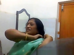 Indian Bengali Cougar Aunty Changing Saree in Bathroom