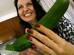 Chubby mature stuffs everything in her donk and pussy