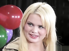 Hot blonde at school reunion ravages a former lover Hot blonde at school reunion ravages a former lover