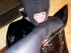 l'esclave adore les belles jambes de dominatrice - nika s l'esclave adore les belles jambes de dominatrice - nika s