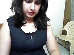 Desi Busty Hotty Exposing With Groaning Voice