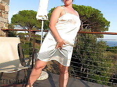 Curvy MILF in White Satin Dress Sunset Balcony Hump - Projectfundiary