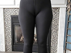 Cheating Cougar Wife in leggings gargles her married neighbor's big fat cock