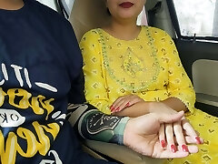 Very First time she rides my dick in van, Public sex Indian desi Lady saara fucked very hard in Boyfriend's car