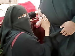 пакистанское мачеха в хиджабе трахается с пасынком