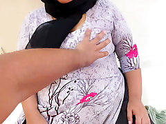 Chief Ne Mera Patni ko office par Chudai Aur Gand Caprice Dya mere Promotion ke liy Chief Ne Mera Patni ko office par Chudai Aur Gand Caprice Dya mere Promotion ke liy