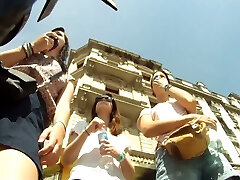 Real schoolgirl chick upskirt voyeur vid Real schoolgirl chick upskirt voyeur vid