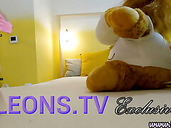 Lovely and Steamy Beautiful Amateur Girl on the Bed with a T-Shirt Only sans Underwear and or Hooter-sling Lovely and Steamy Beautiful Amateur Girl on the Bed with a T-Shirt Only sans Underwear and or Hooter-sling