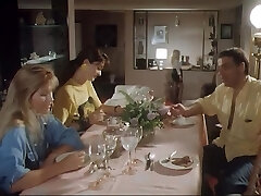 Italian hottie Moana Pozzi shows her groin