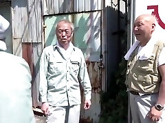 Magnificent woman sex on bus Magnificent woman sex on bus