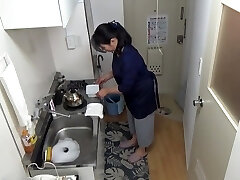 Married cleaning woman gets fucked