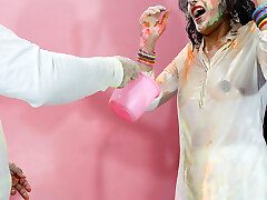 holi special: brother-in-law fucked priya anal hard while she wanna play Holi with pals