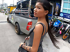 prawdziwe amatorskie tajski nastolatek cutie przejebane po lunchu w jej tymczasowy chłopak