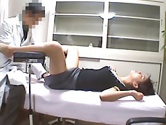 Asian gadget is getting hardly fucked on the clinic spy cam