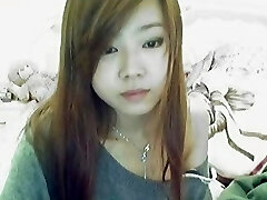 china gute niña en la webcam para mostrar su novio