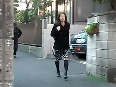 Japanese housewife going home gets a taste of street sharking.