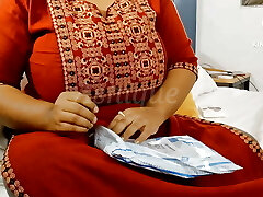 Stepmom ki bday par return gift mai Mila chut chudai ka maza. #stepmomstepsonsex Stepmom ki bday par return gift mai Mila chut chudai ka maza. #stepmomstepsonsex