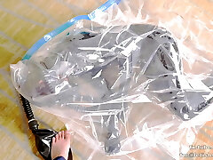 Cute Latex chick on vacuum bag and mask, breathplay