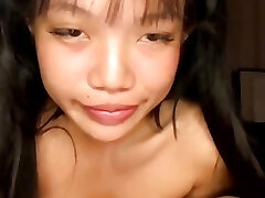 Emma Thai Is Doing a Molten Live Show and Talks Dirty with Her Admirers