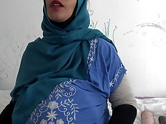 Algerian tart wants to plow every day while she's pregnant Algerian tart wants to plow every day while she's pregnant