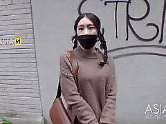 ModelMedia Asia-Street Hunting-Sunburn Ying Ying-MDAG-0001-Hottest Original Asia Porn Video