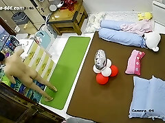 हैकर्स कैमरे का उपयोग प्रेमी और#039 के गृह जीवन की दूरस्थ निगरानी के लिए करते हैं । 595 हैकर्स कैमरे का उपयोग प्रेमी और#039 के गृह जीवन की दूरस्थ निगरानी के लिए करते हैं । 595