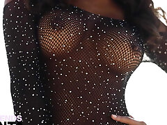 Asian Babe Putri Cinta Toying with Her Cooch On Empty Beach Asian Babe Putri Cinta Toying with Her Cooch On Empty Beach