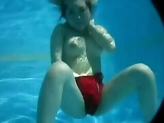 Japanese lady underwater pleasure
