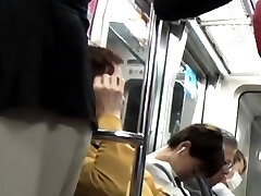 Japanese skanks urinating Japanese skanks urinating