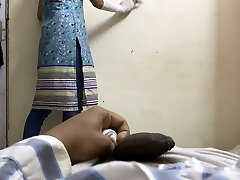 Flashing dick on Indian maid to bang ( chudai ) in hindi