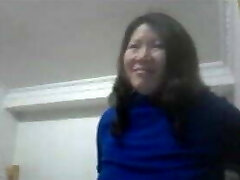 Chinois femme montrer seins sur webcam