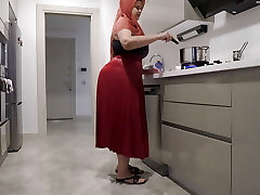 My big-ass stepmother hardened my dick with her micro-skirt.