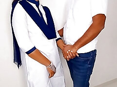 Shcool me class chutne ke baad komal ne apne beau ke sath chut phat jayegi