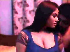 Hot Romance with a jaw-dropping Indian wife